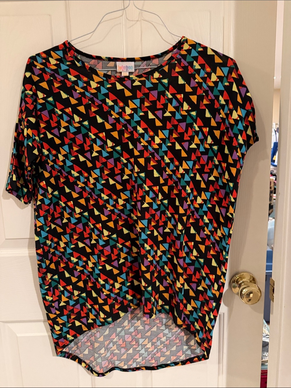 LuLaRoe Black Multicolor Triangle Print Short Sleeve Tee